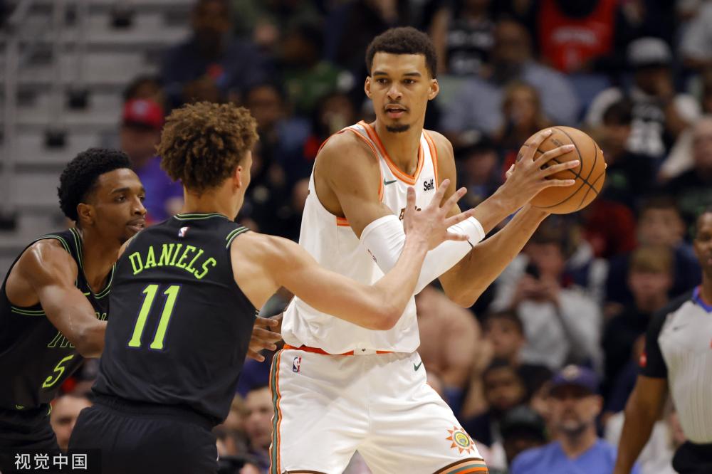 皇马在场上 皇马在场上